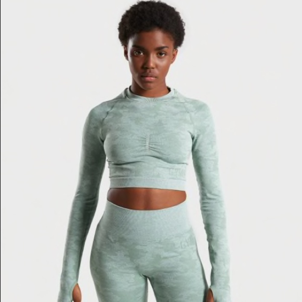 Gymshark CAMO SEAMLESS LONG SLEEVE CROP TOP